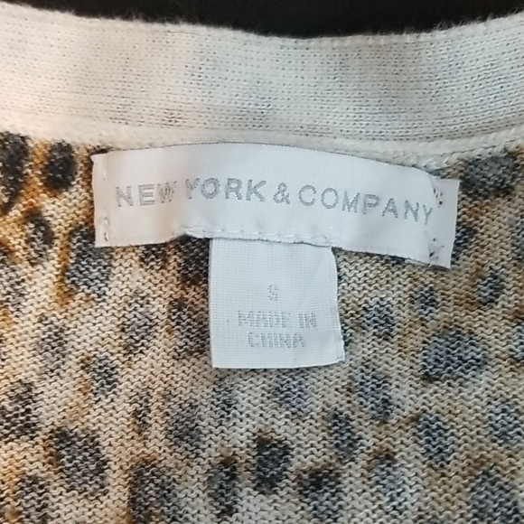 Cardigan - Picture 2 of 7